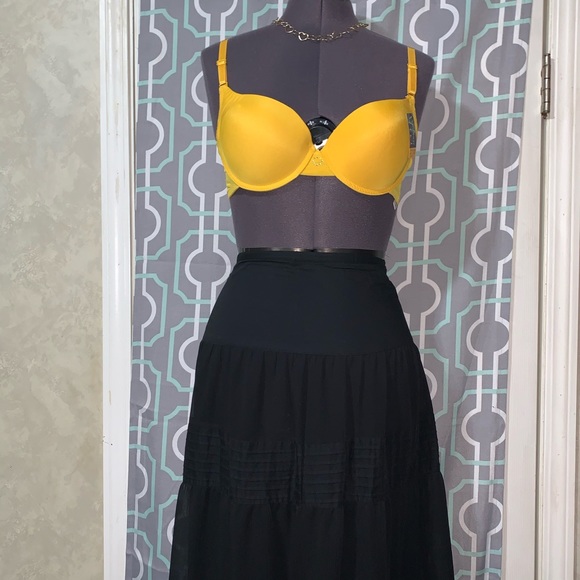 3/15🔥 Black maxi skirt - Picture 2 of 6